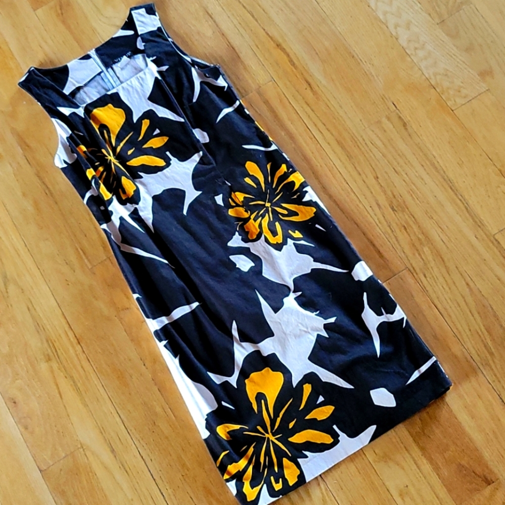 Venus Sheath Dress, EUC